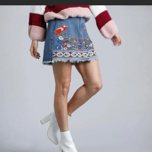 Red Piper Embroidered Boho Skirt - Picture 3 of 7